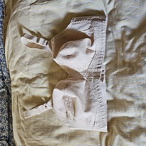 Beige/nude bra